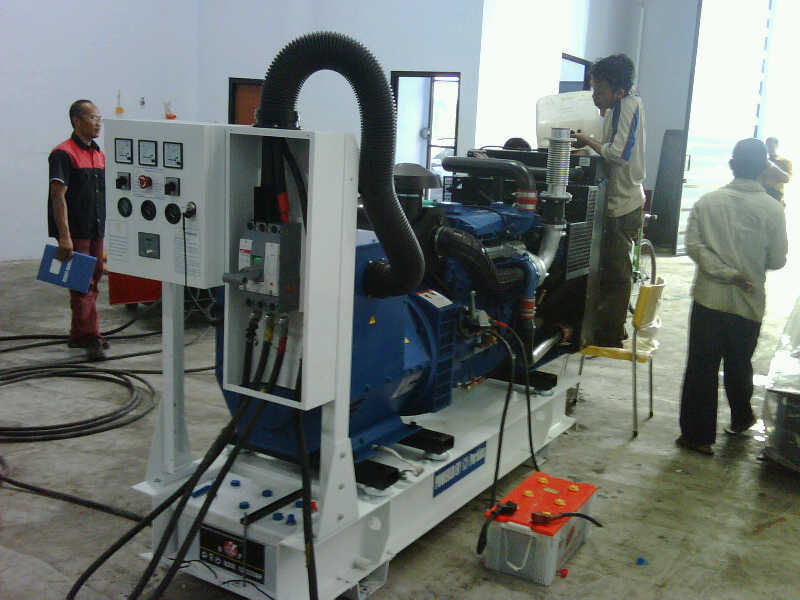 Diesel Genset Perkins 1103A - 33G + Stamford 30 Kva Tahun Diesel Genset Perkins 1103A - 33G + Stamford 30 Kva Tahun