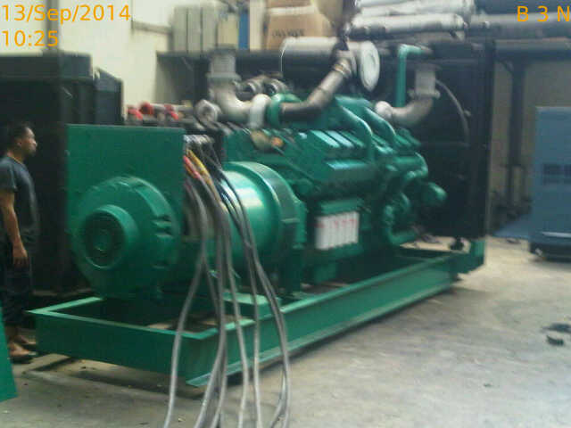 Diesel Genset Bekas Cummins Type Engine KTA 38 G2 + Lerroy 