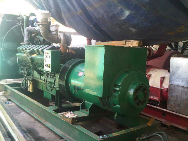 Genset Bekas Cummins Diesel Genset Bekas Cummins Type Engine KTA38 G3 + Stamford 1000 Kva  genset cummins kta38 g3 stamford 1000 kva open type tahun 1998 picture 17