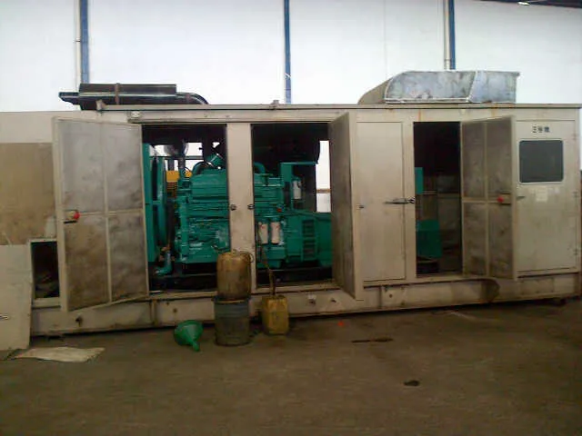 Genset Bekas Cummins Diesel Genset Bekas Cummins Type Engine KTA 19 G4 + Stamford 500 Kva genset cummins kta 19  g4 stamford 500 kva silent type tahun 2008 picture 18 