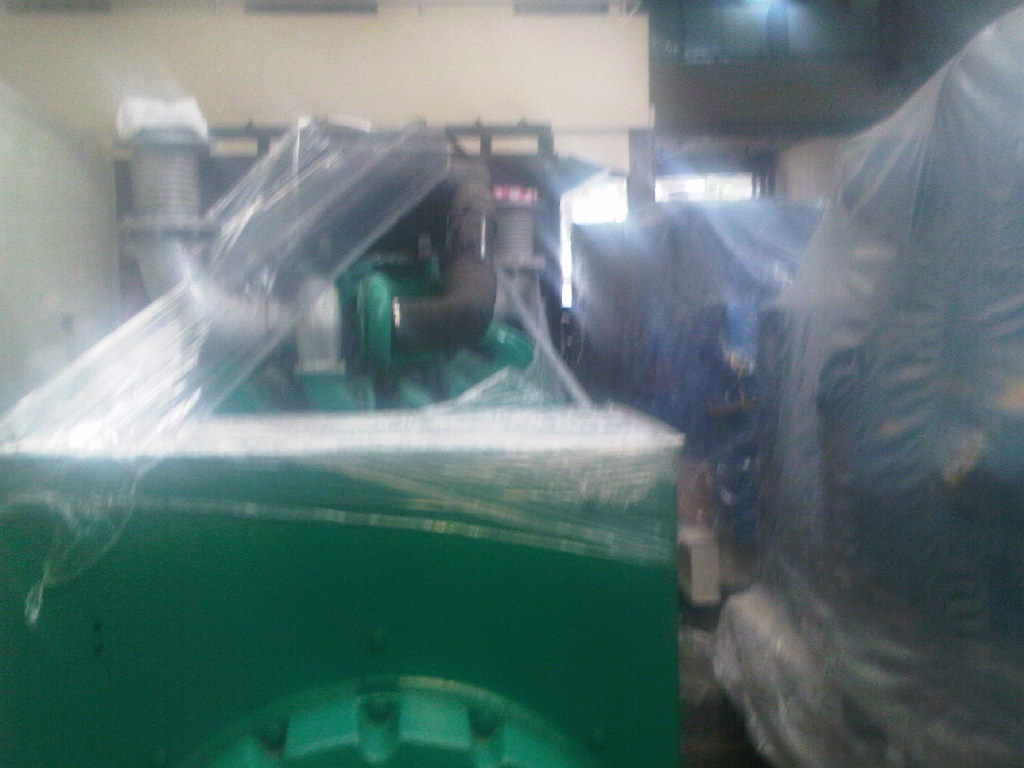 Diesel Genset Bekas Cummins Type Engine KTA 38 G2 + Lerroy 