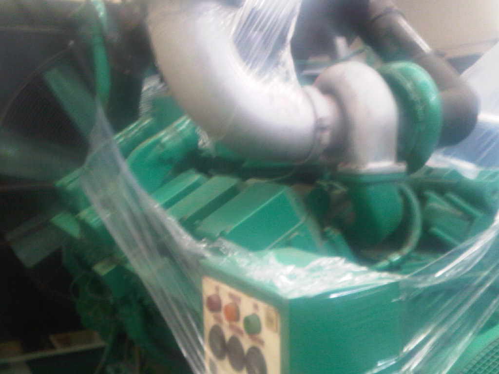 Diesel Genset Bekas Cummins Type Engine KTA 38 G2 + Lerroy 